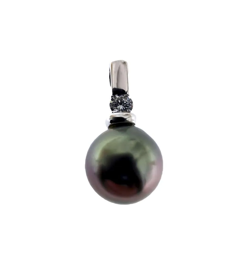 14kt white gold Tahitian pearl pendant