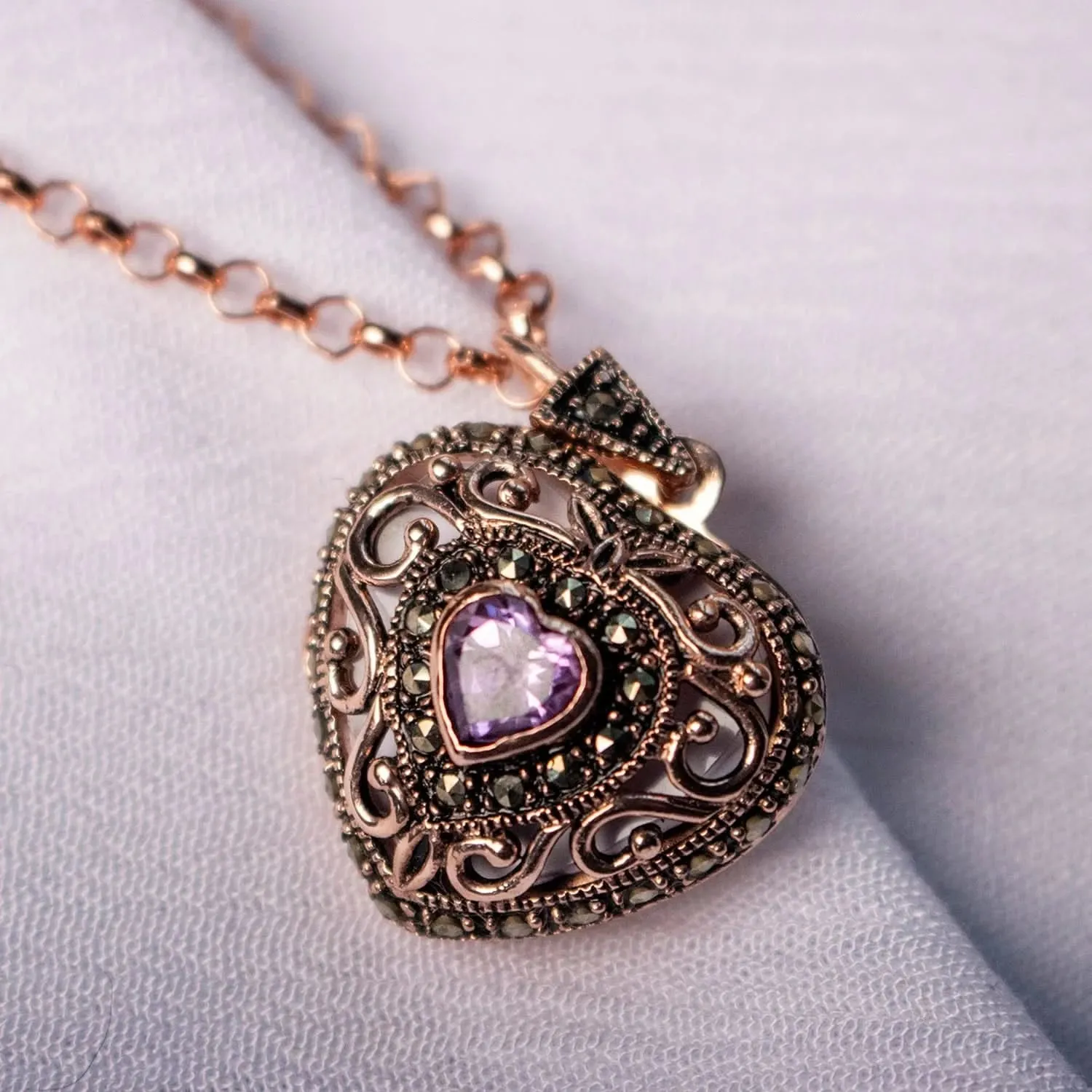 Amethyst Vintage Heart Locket Rose Gold   Photos