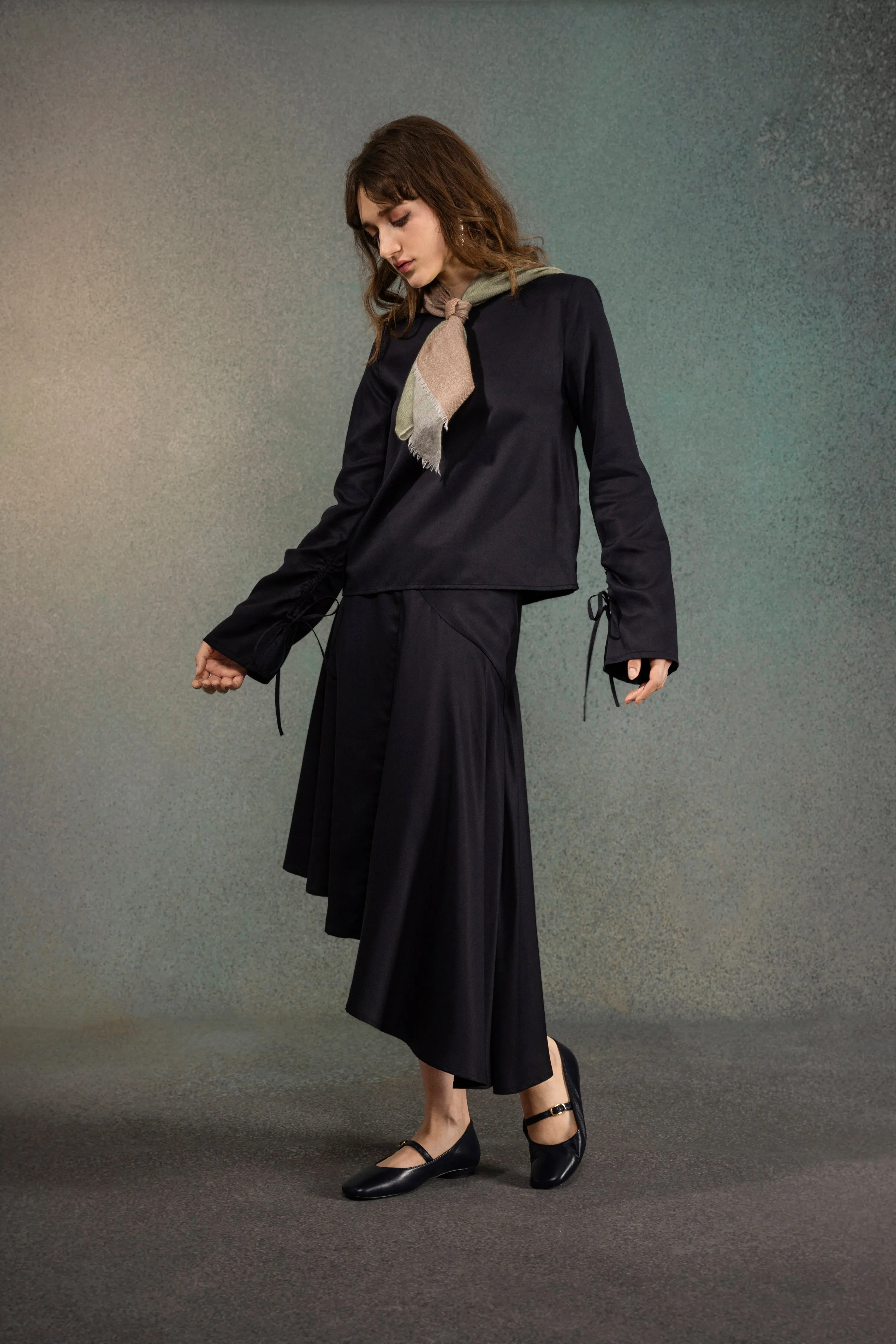 Asymmetric Hem Flare Skirt