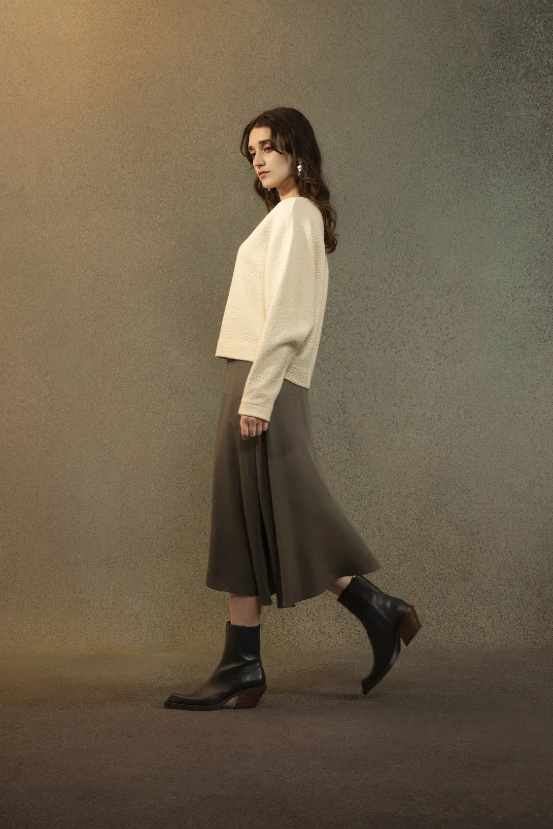 Asymmetric Hem Flare Skirt