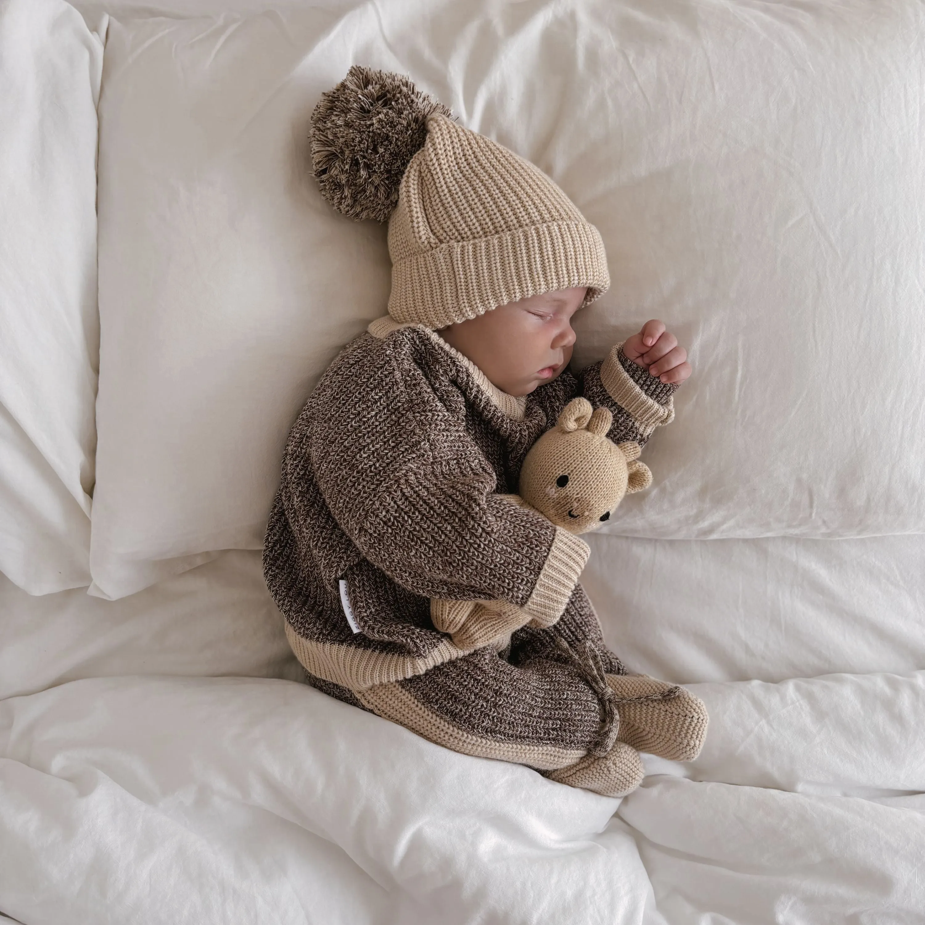 BEANIE | COSMO