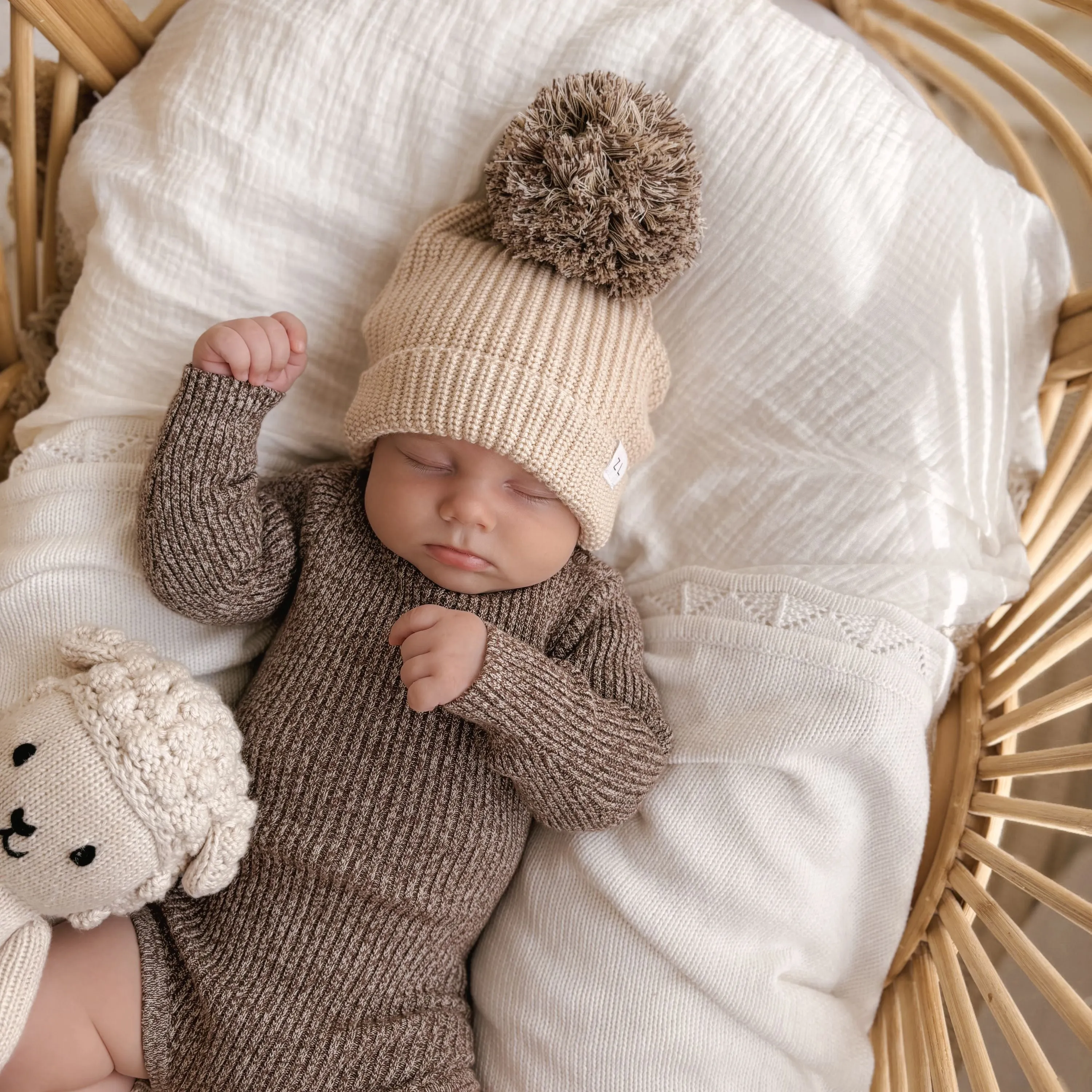 BEANIE | COSMO