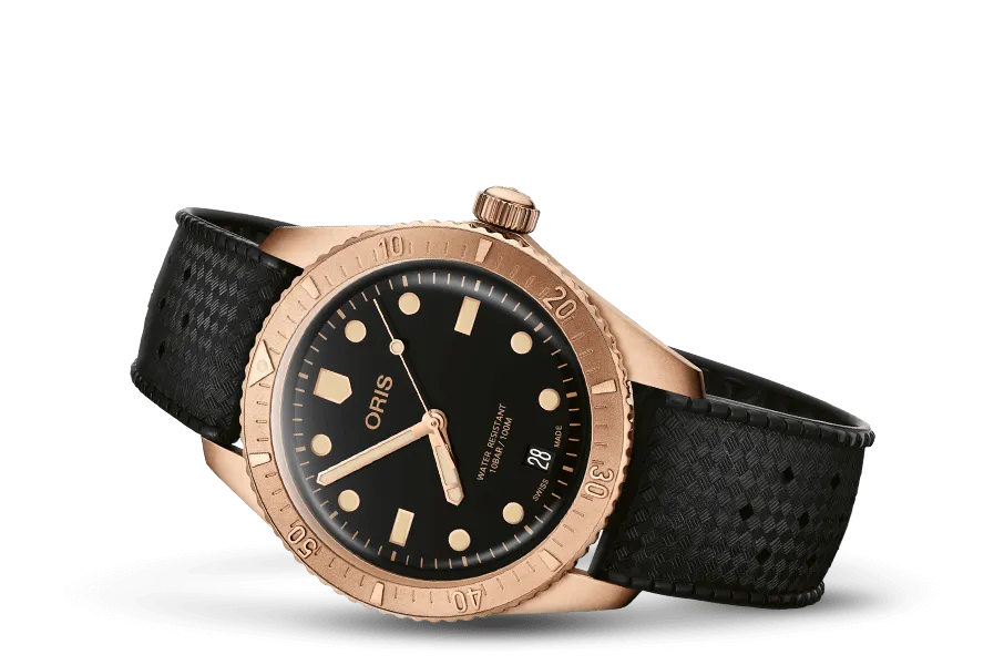 Divers Sixty-Five Date