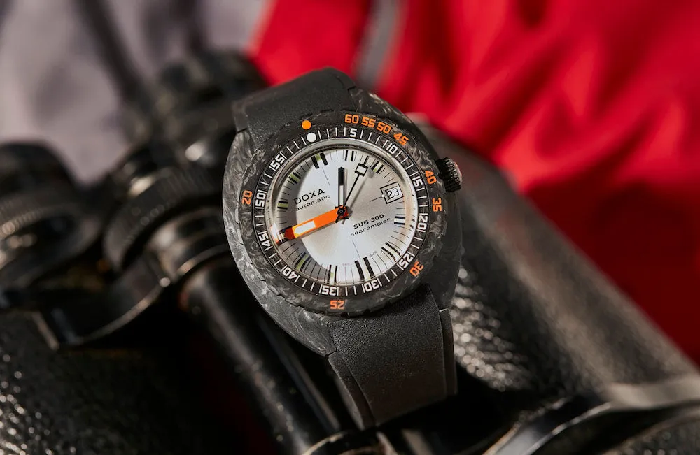 Doxa SUB 300 Carbon COSC Searambler Rubber