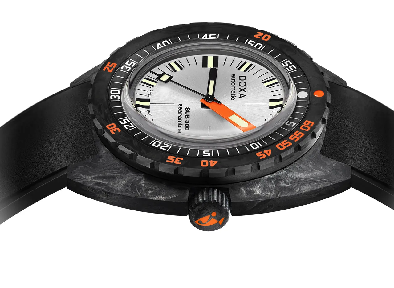 Doxa SUB 300 Carbon COSC Searambler Rubber