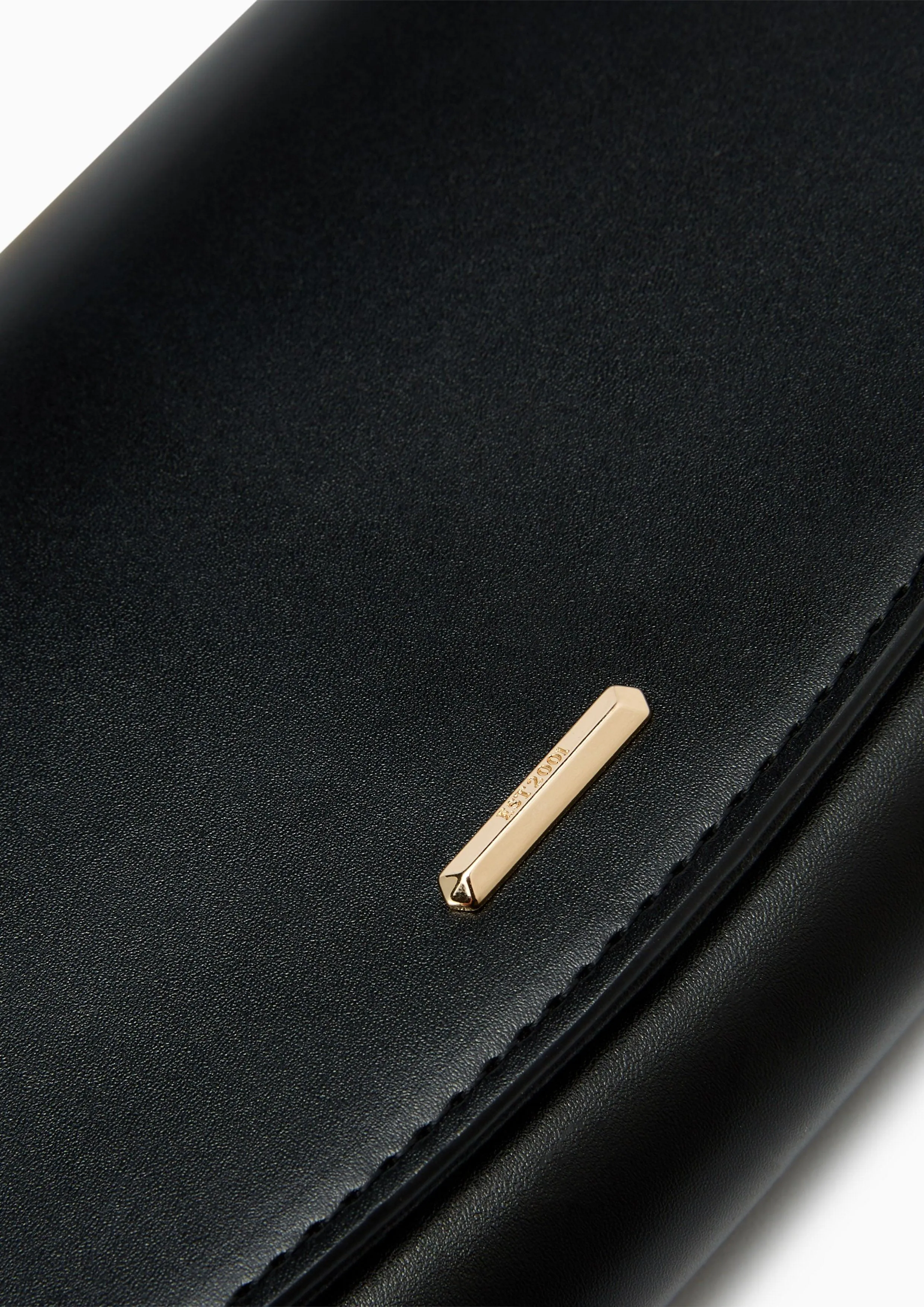 Essential Double Wallet On Chain Black