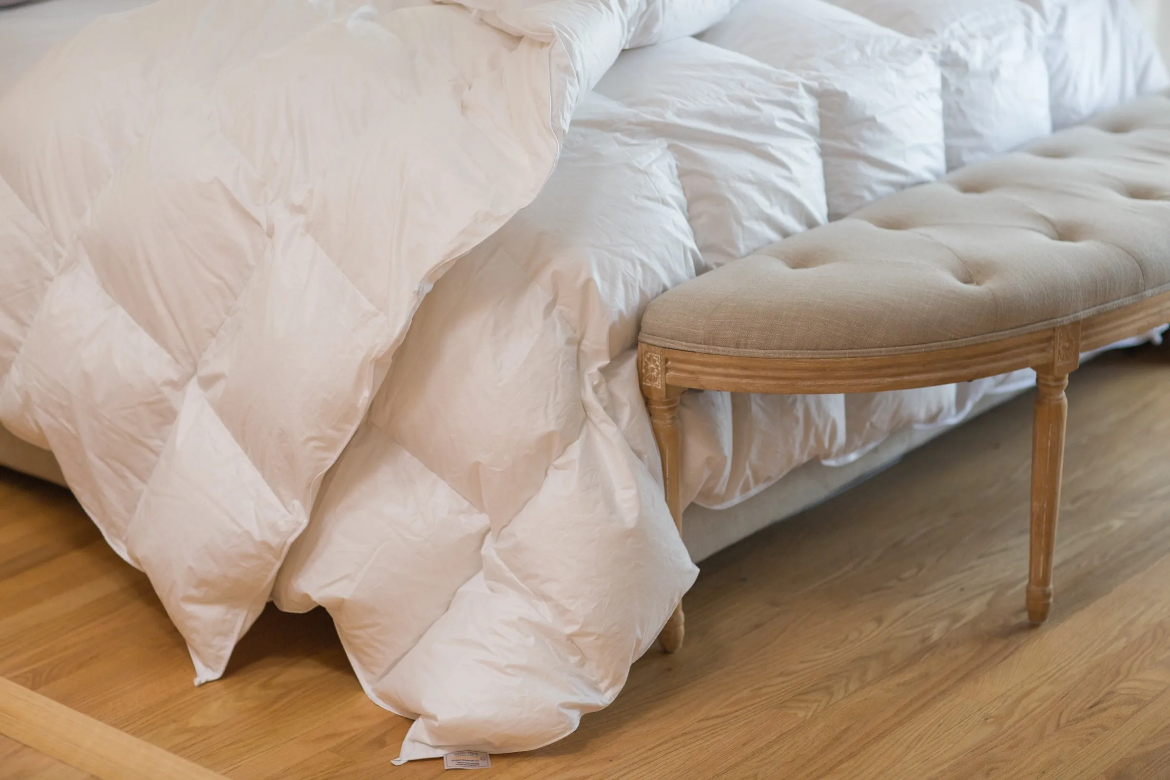 Huggable Winter Heavy Down Comforter