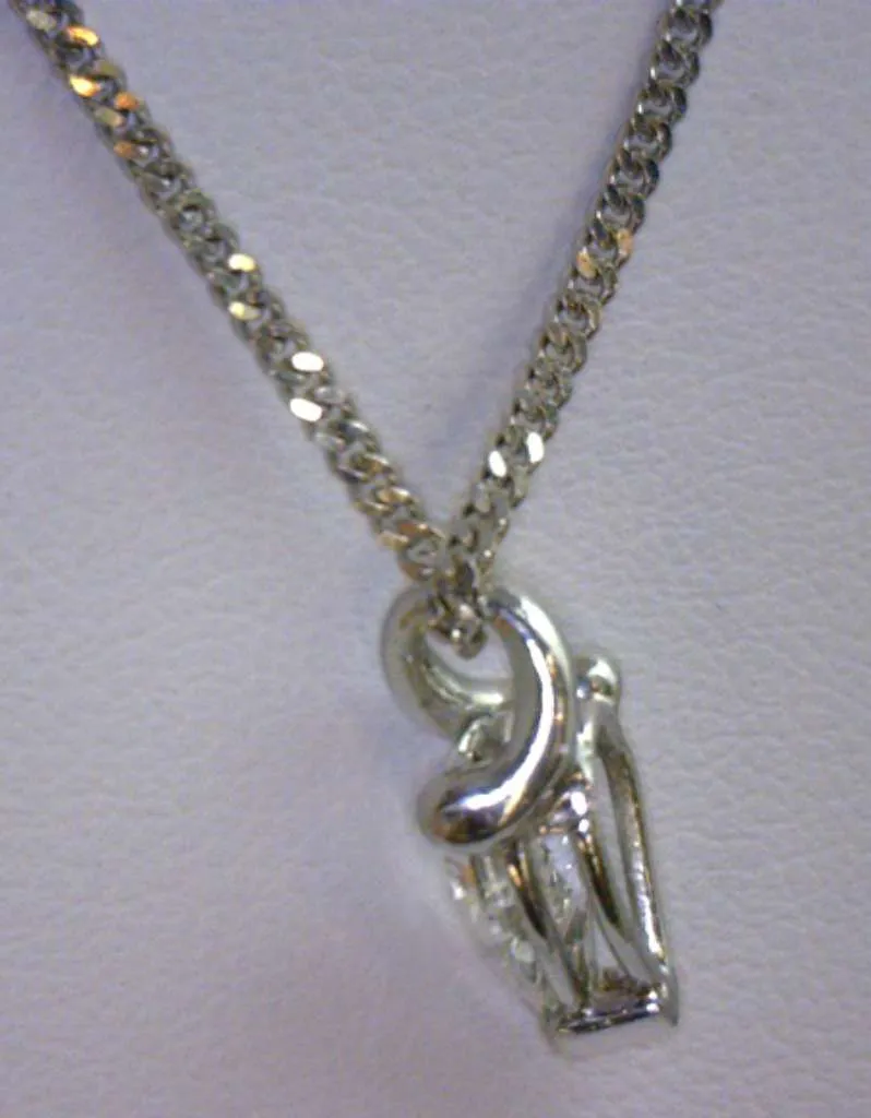 Ladies' 18kt white gold diamond pendant