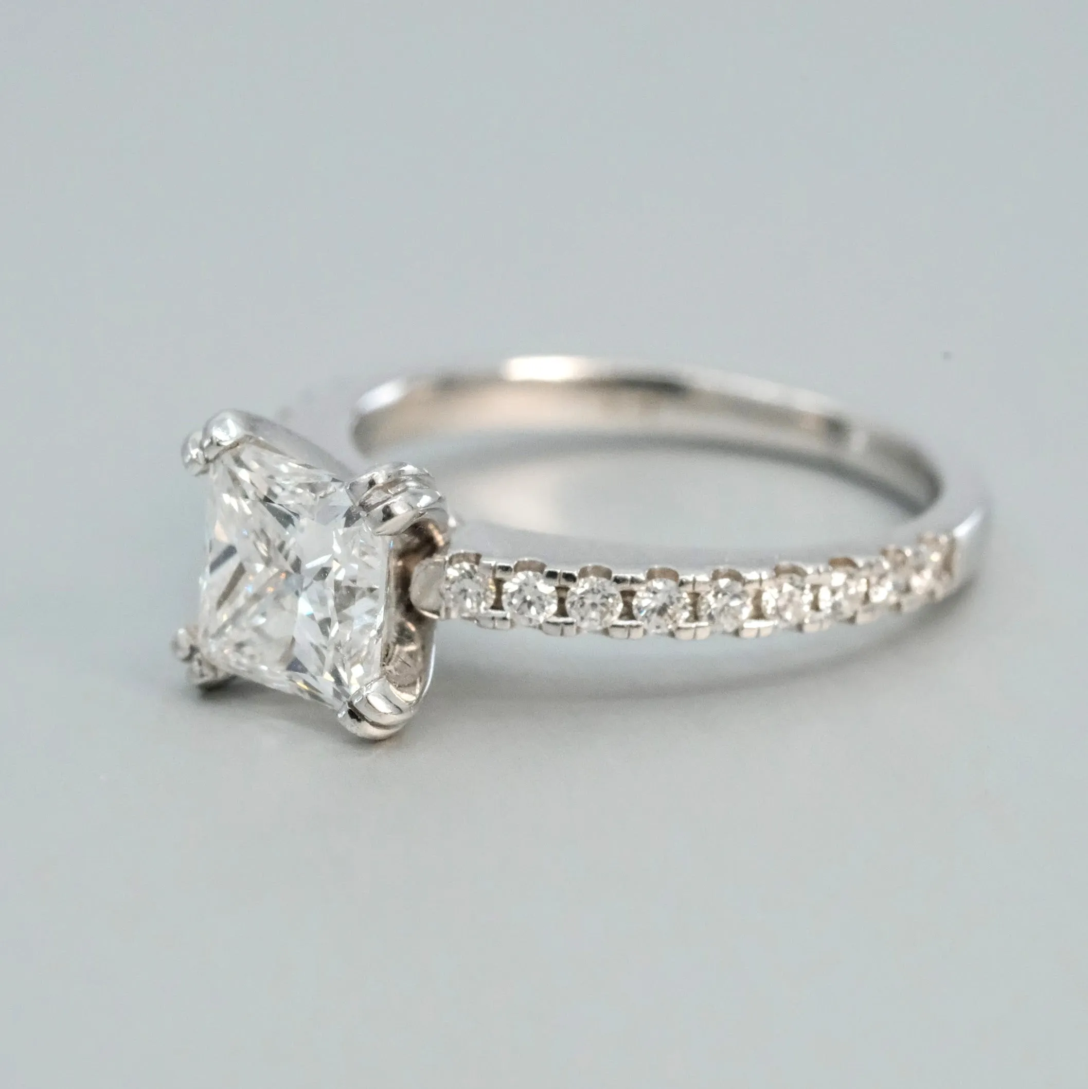 'Mignon' Diamond Ring