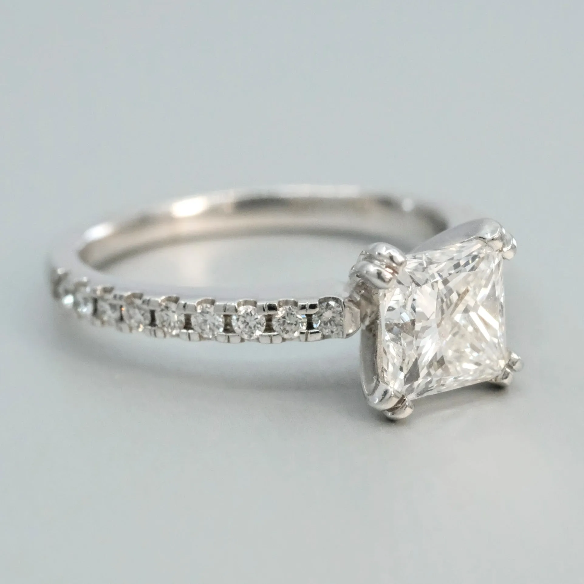 'Mignon' Diamond Ring