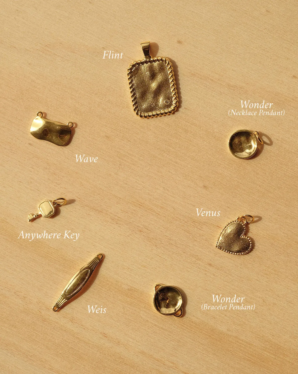 Venus Engravable Heart Pendant