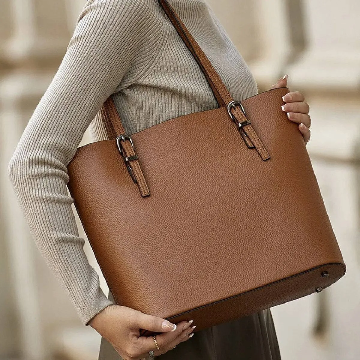 Vixen Leather Shoulder Bag
